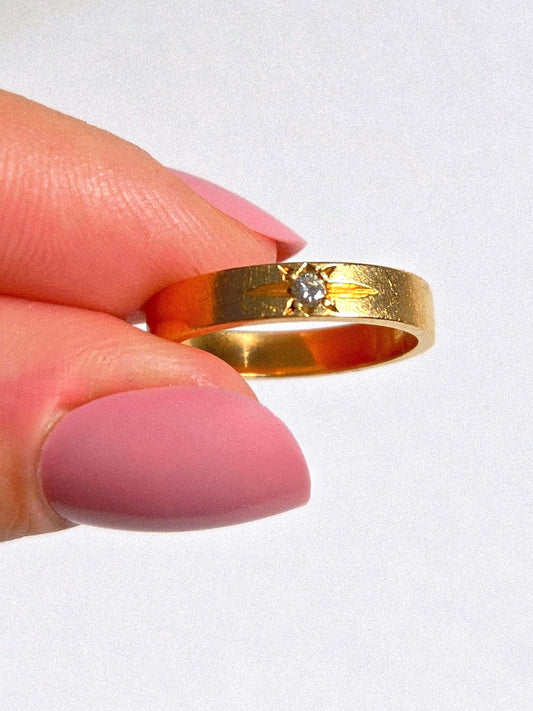 Vintage 14k Gold Band, Single Natural Diamond Ring- Size 6.25 Celestial Starburst