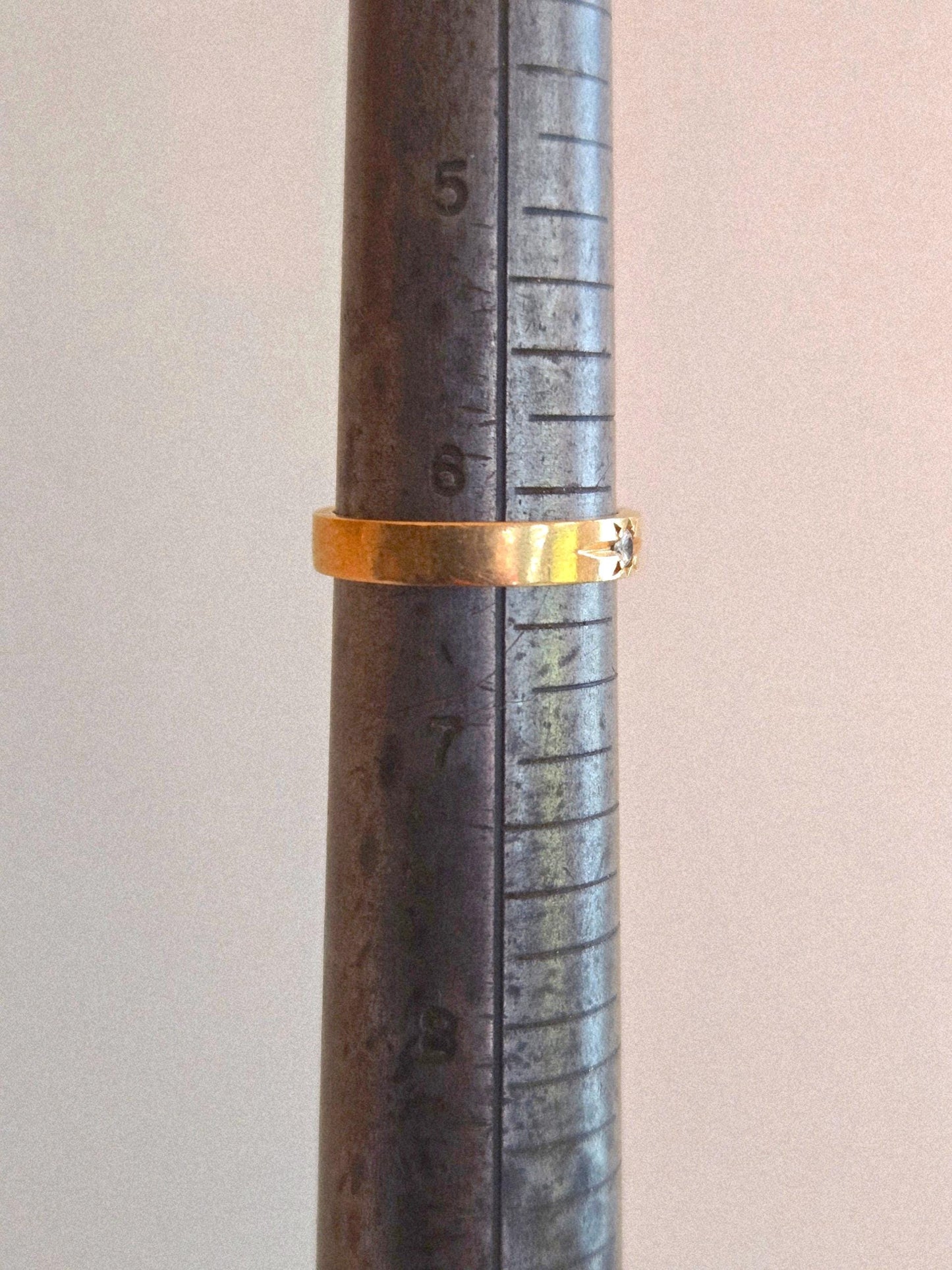 Vintage 14k Gold Band, Single Natural Diamond Ring- Size 6.25 Celestial Starburst