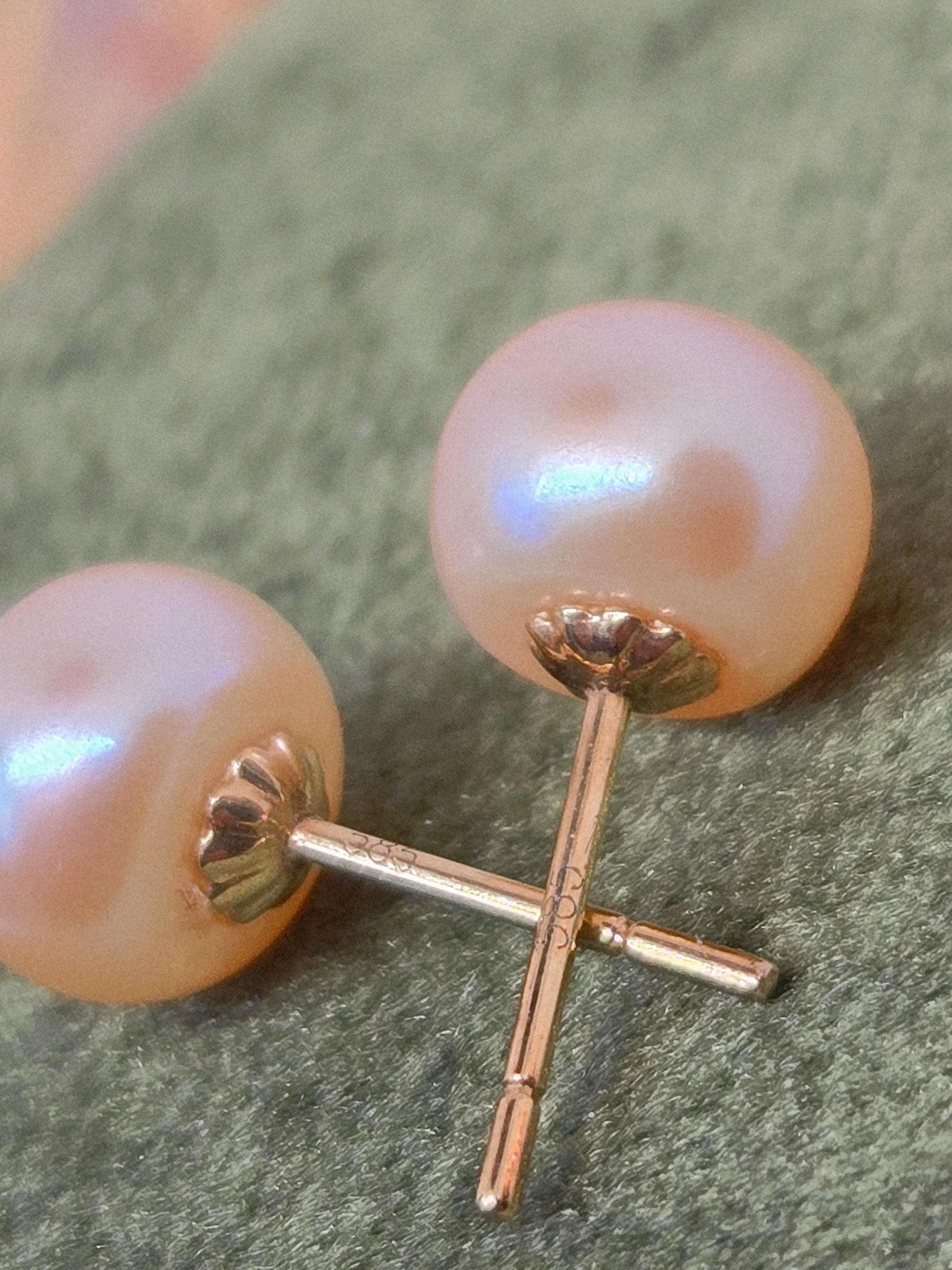14k Gold Classic Pearl Stud Earrings