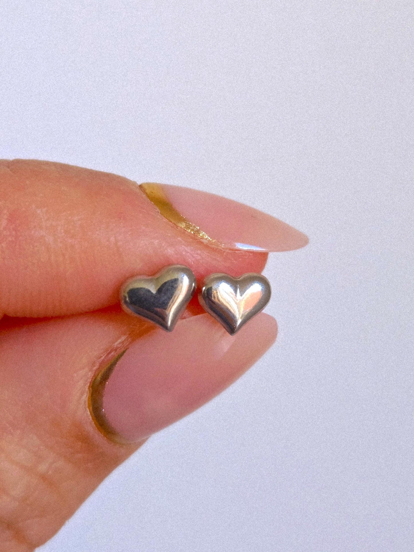 14k White Gold Heart Stud Earrings