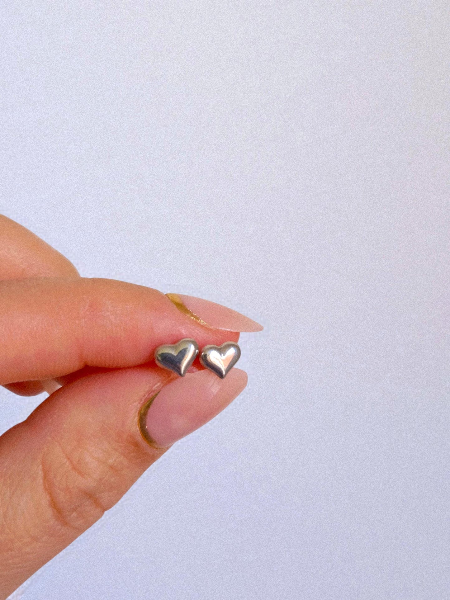 14k White Gold Heart Stud Earrings