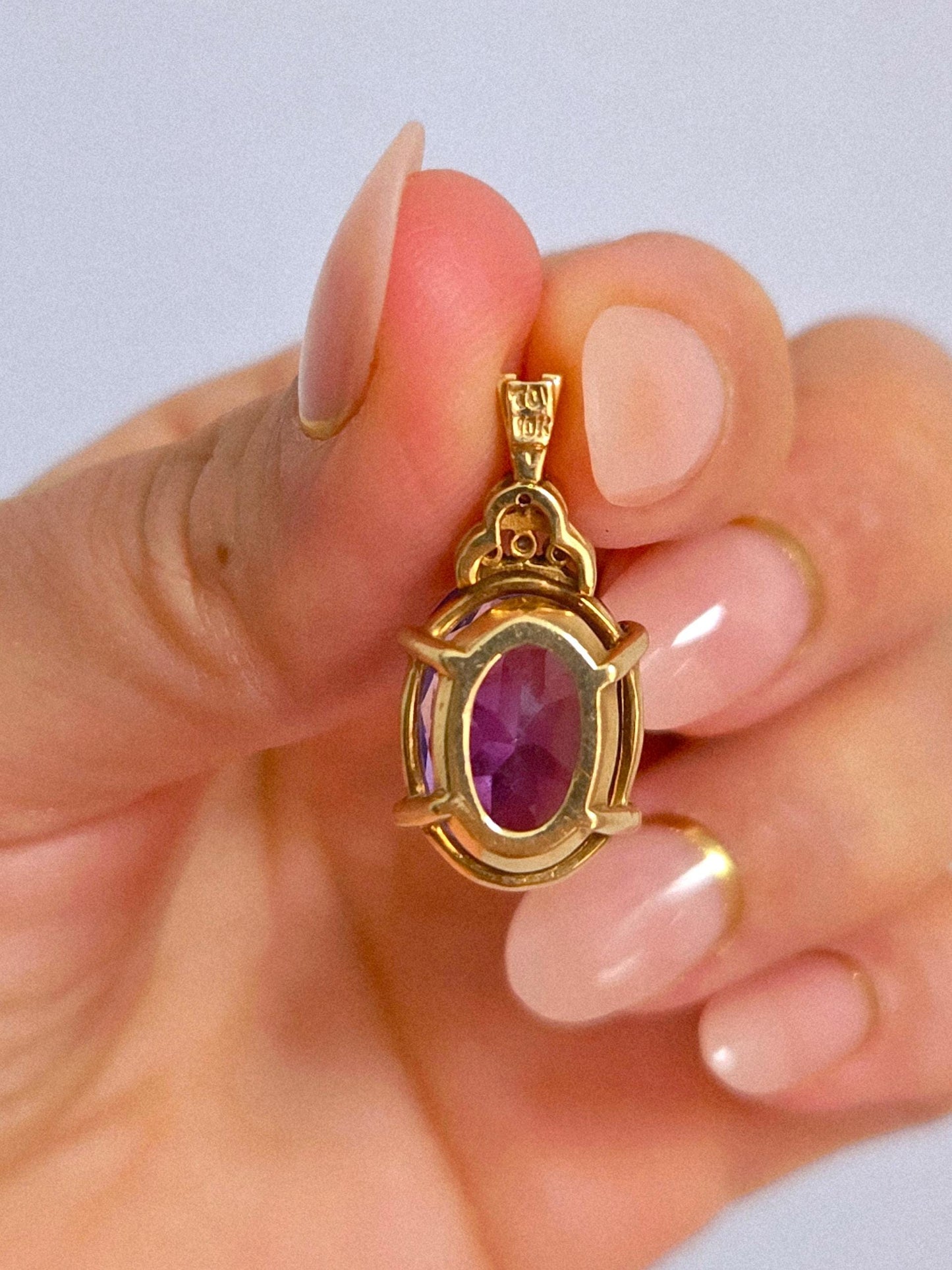 Vintage 10k Gold 1950s Oval Amethyst Pendant with Diamonds