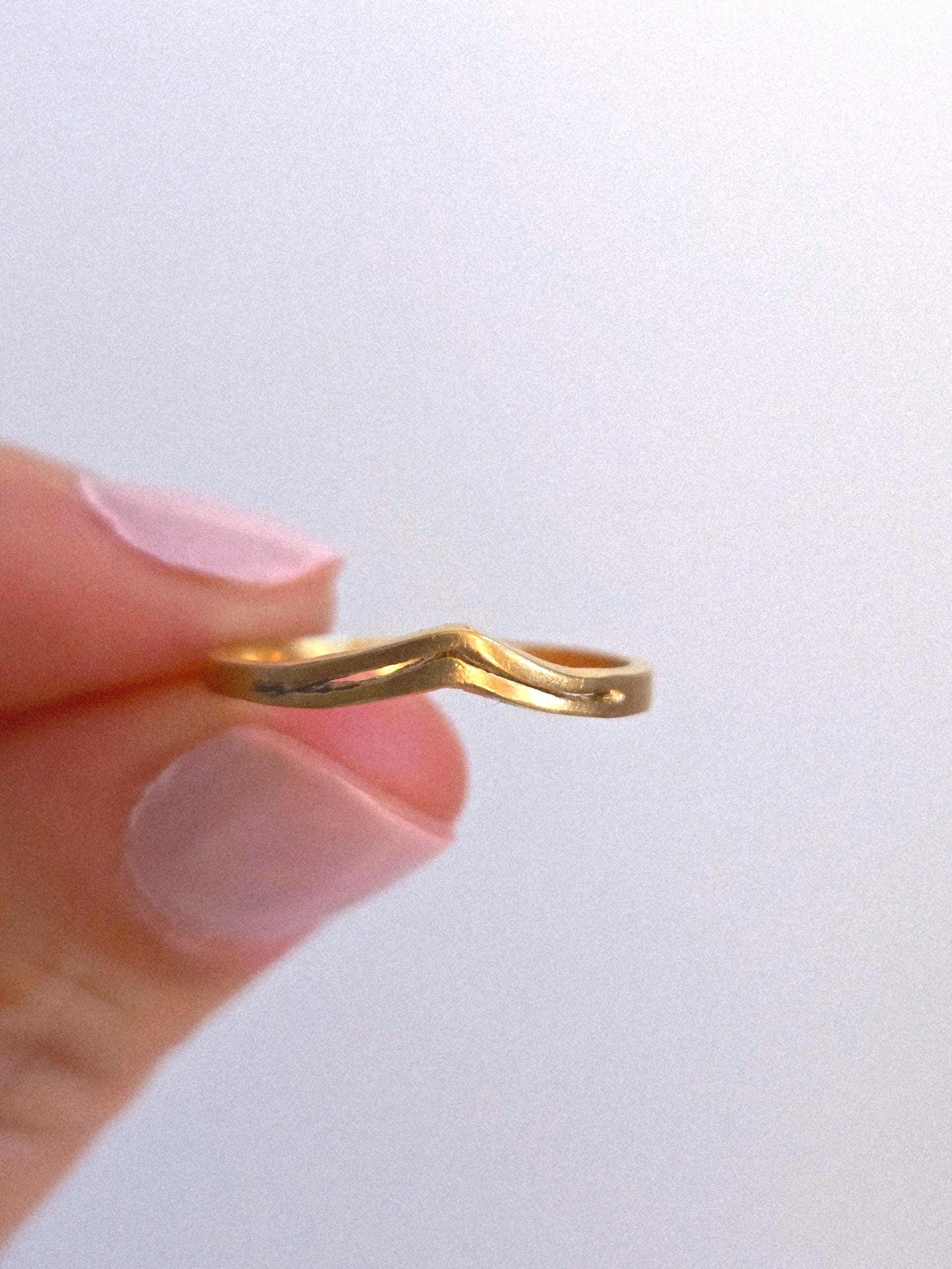 Vintage 10k Gold Curved V Chevron Ring - Size 6