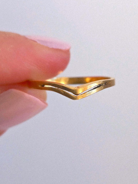 Vintage 10k Gold Curved V Chevron Ring - Size 6