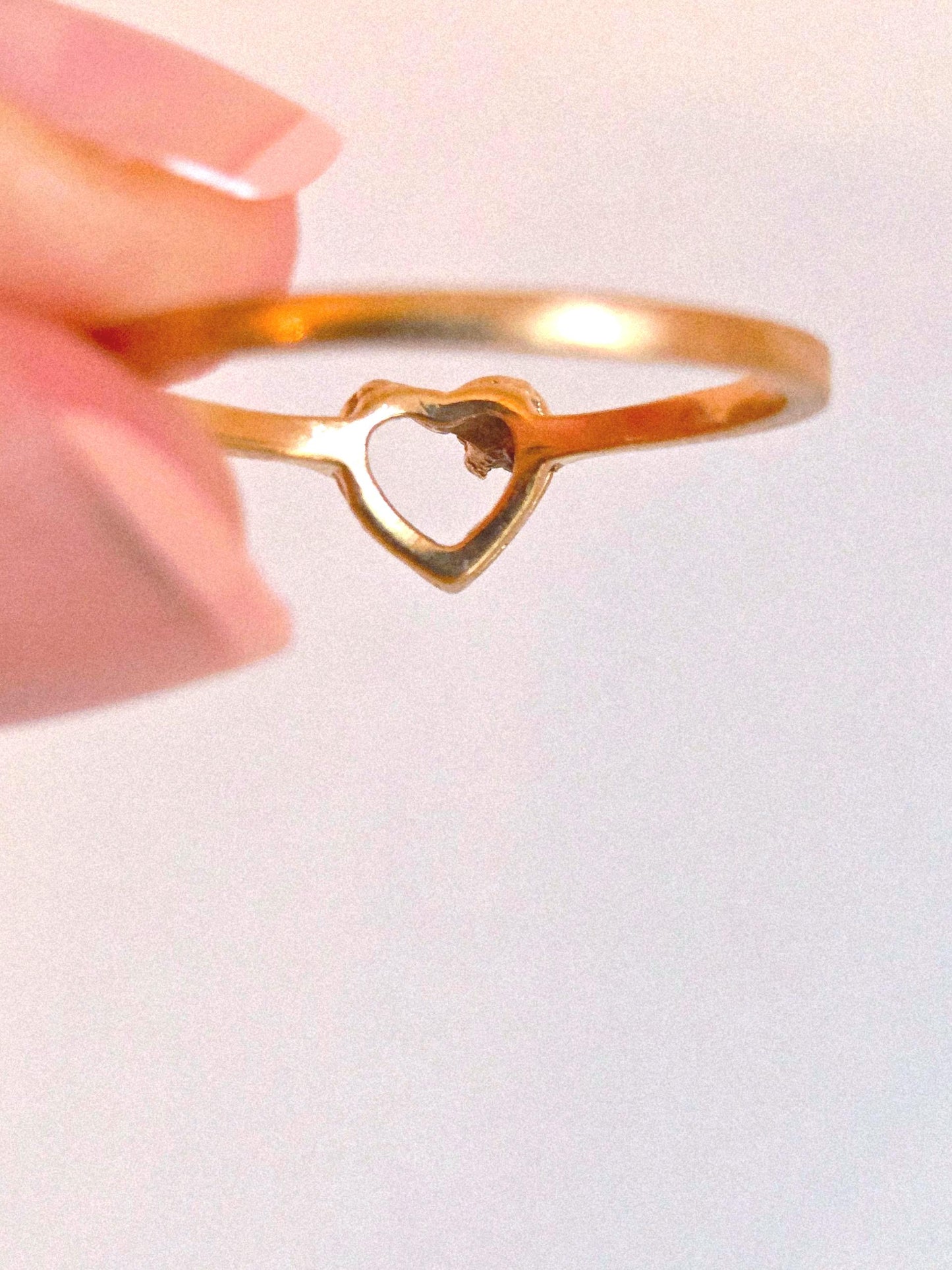 Vintage 10k Gold Open Heart Ring with Yellow Stone Accent - Size 6.75