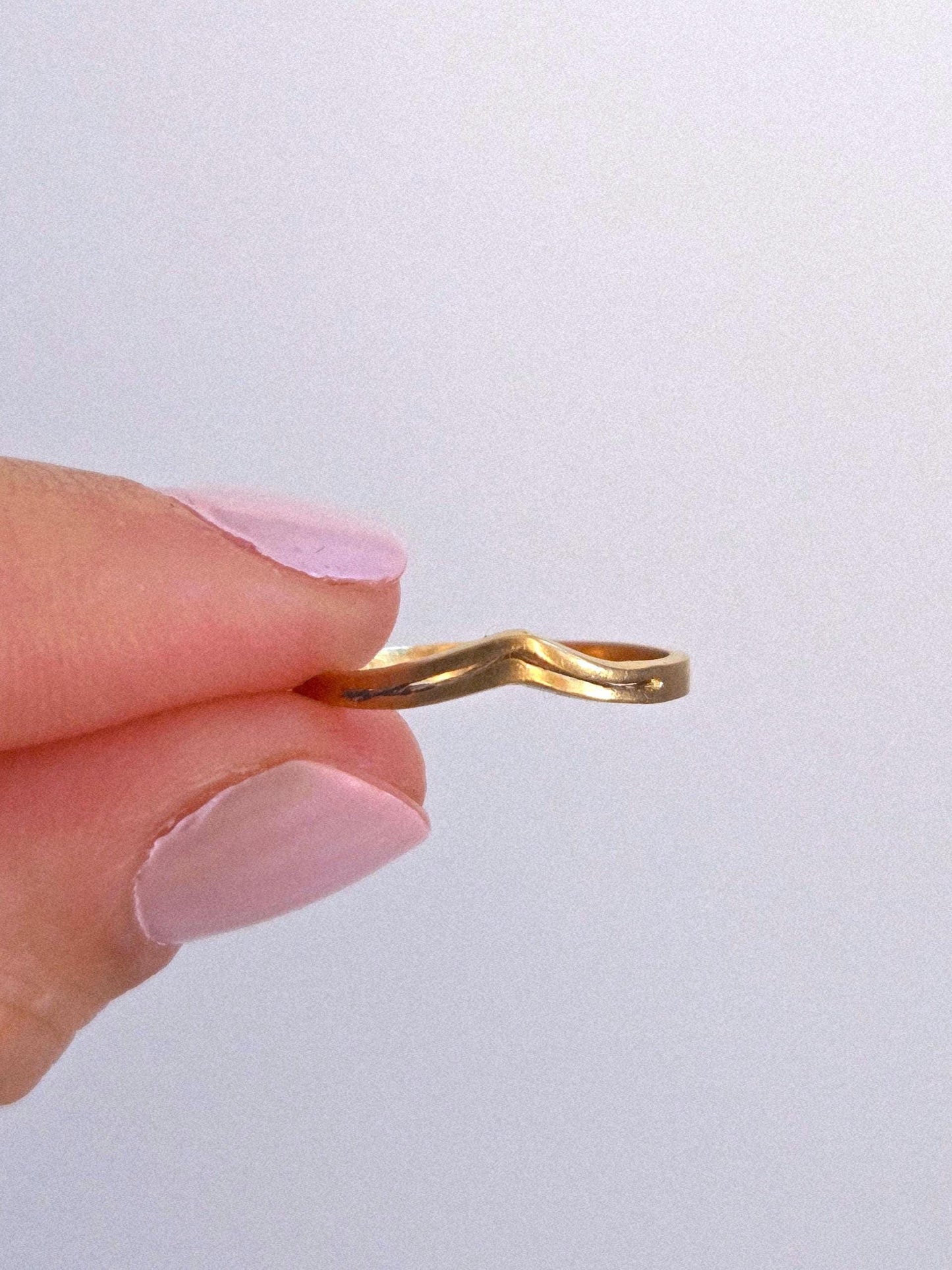Vintage 10k Gold Curved V Chevron Ring - Size 6