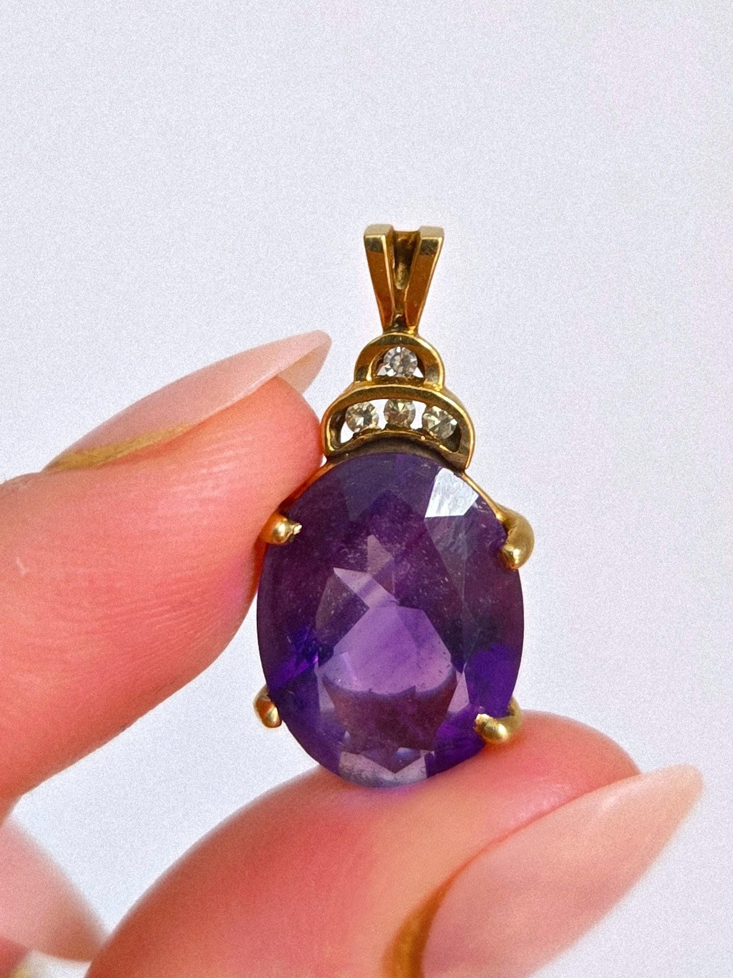 Vintage 10k Gold 1950s Oval Amethyst Pendant with Diamonds