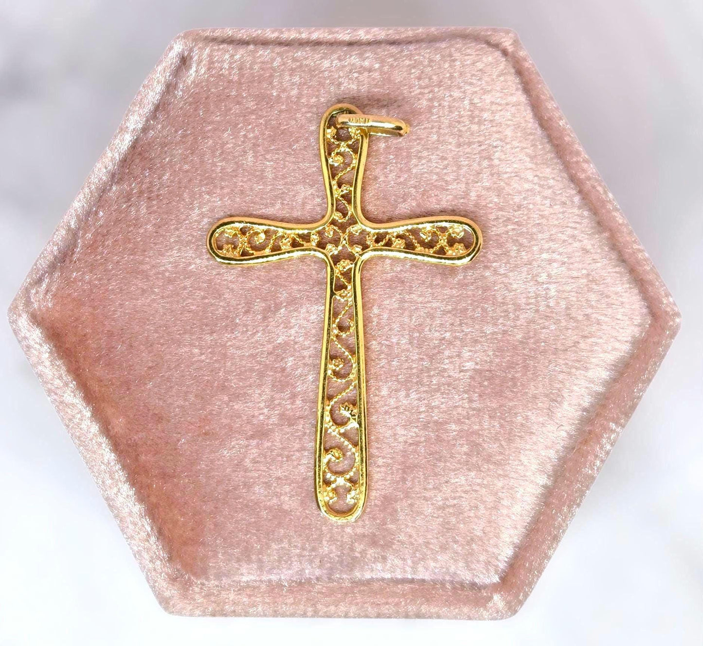 Vintage 10k Gold Filigree Cross Pendant Charm - Italian Hallmarks Unoaerre