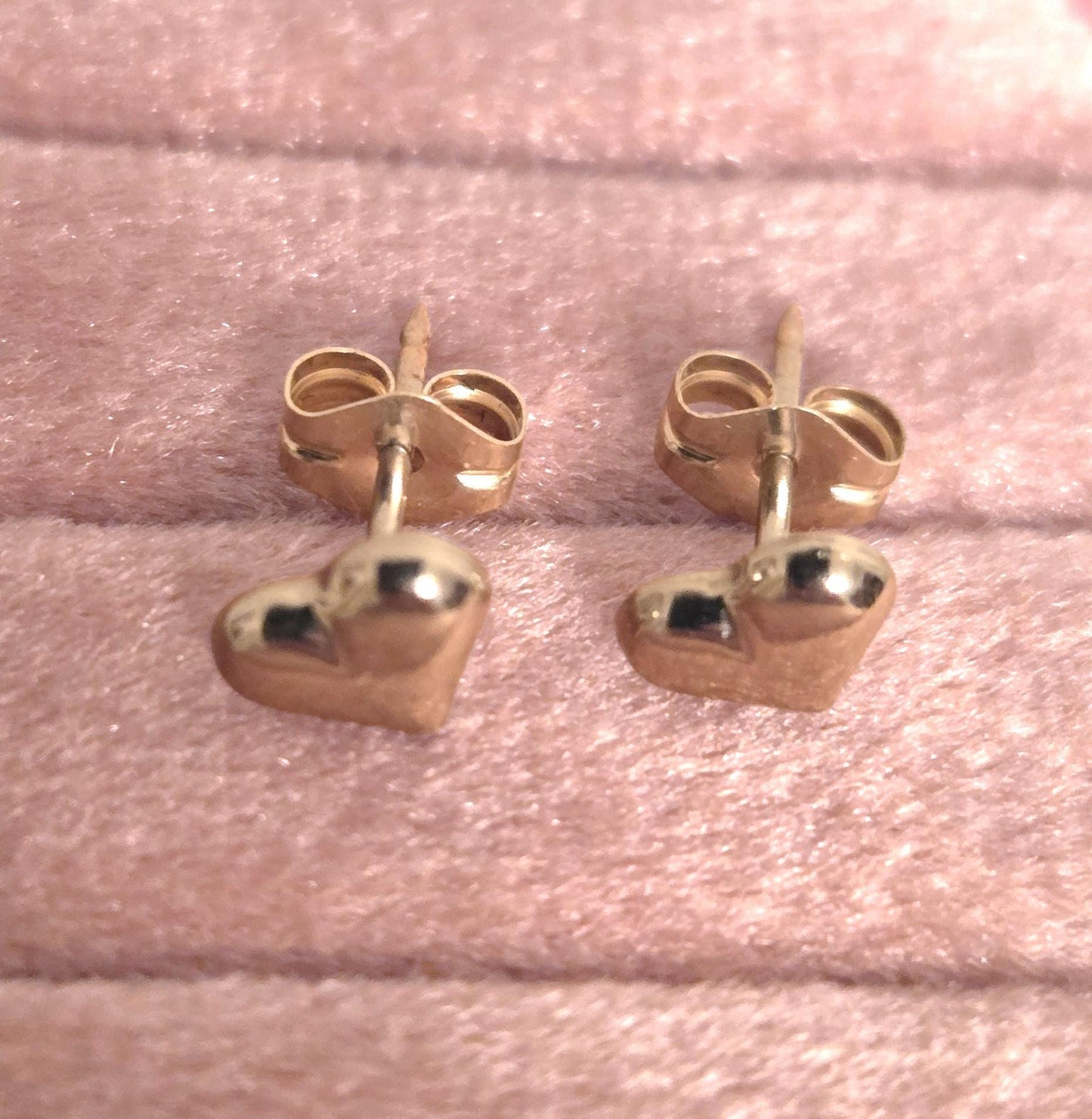 14k White Gold Heart Stud Earrings