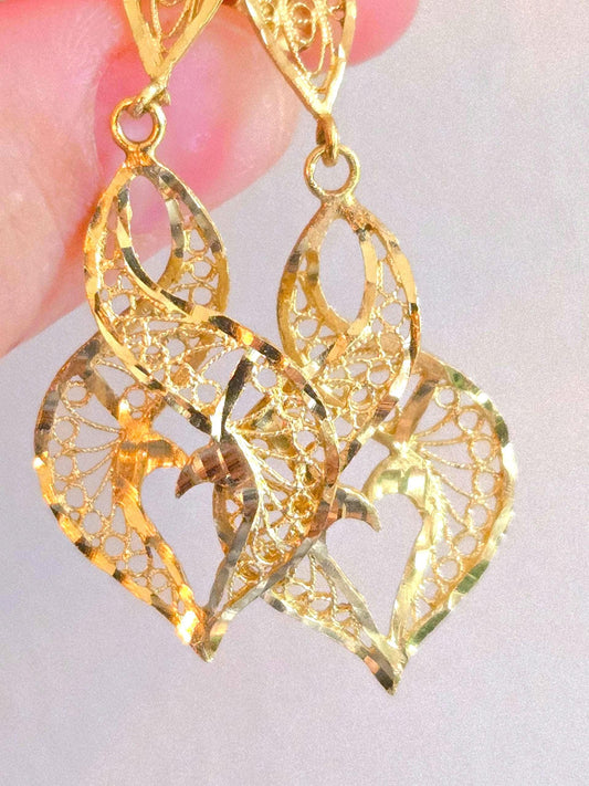 Vintage 14k Gold Filigree Dangle Earrings