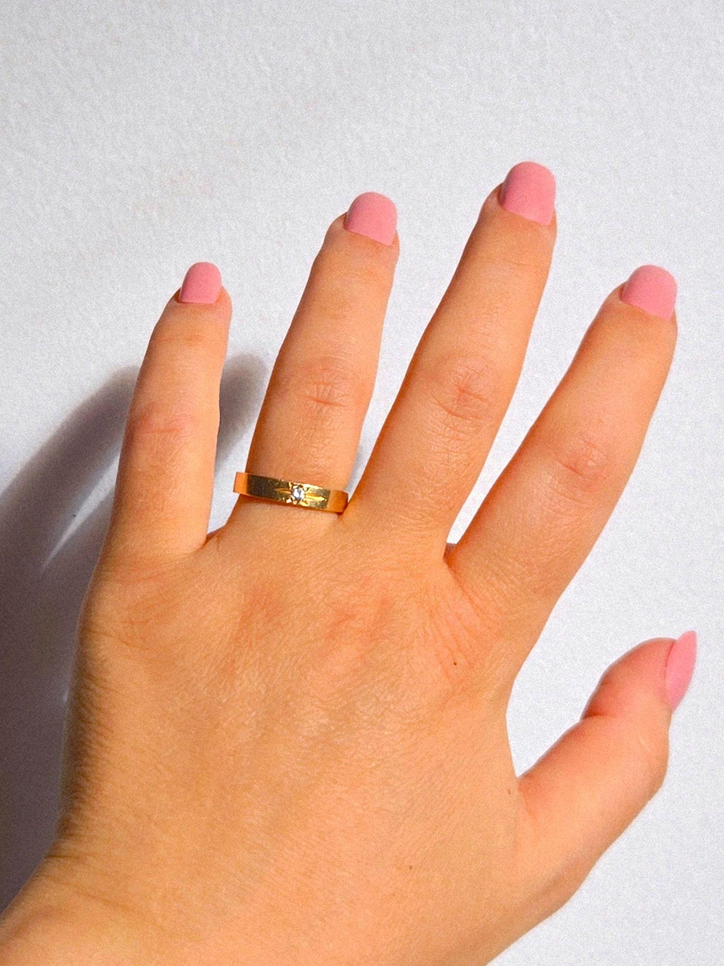 Vintage 14k Gold Band, Single Natural Diamond Ring- Size 6.25  Celestial Starburst