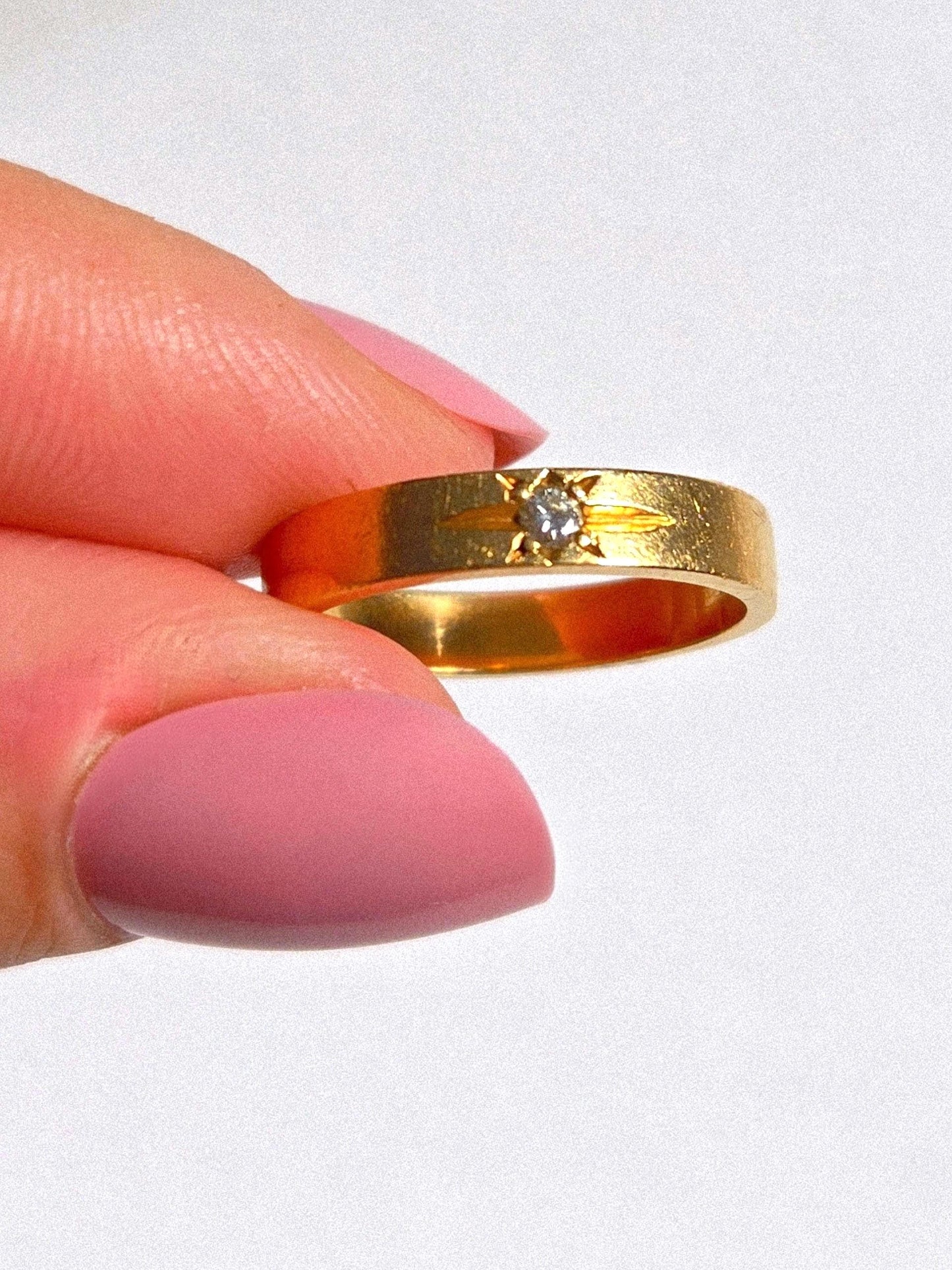Vintage 14k Gold Band, Single Natural Diamond Ring- Size 6.25  Celestial Starburst