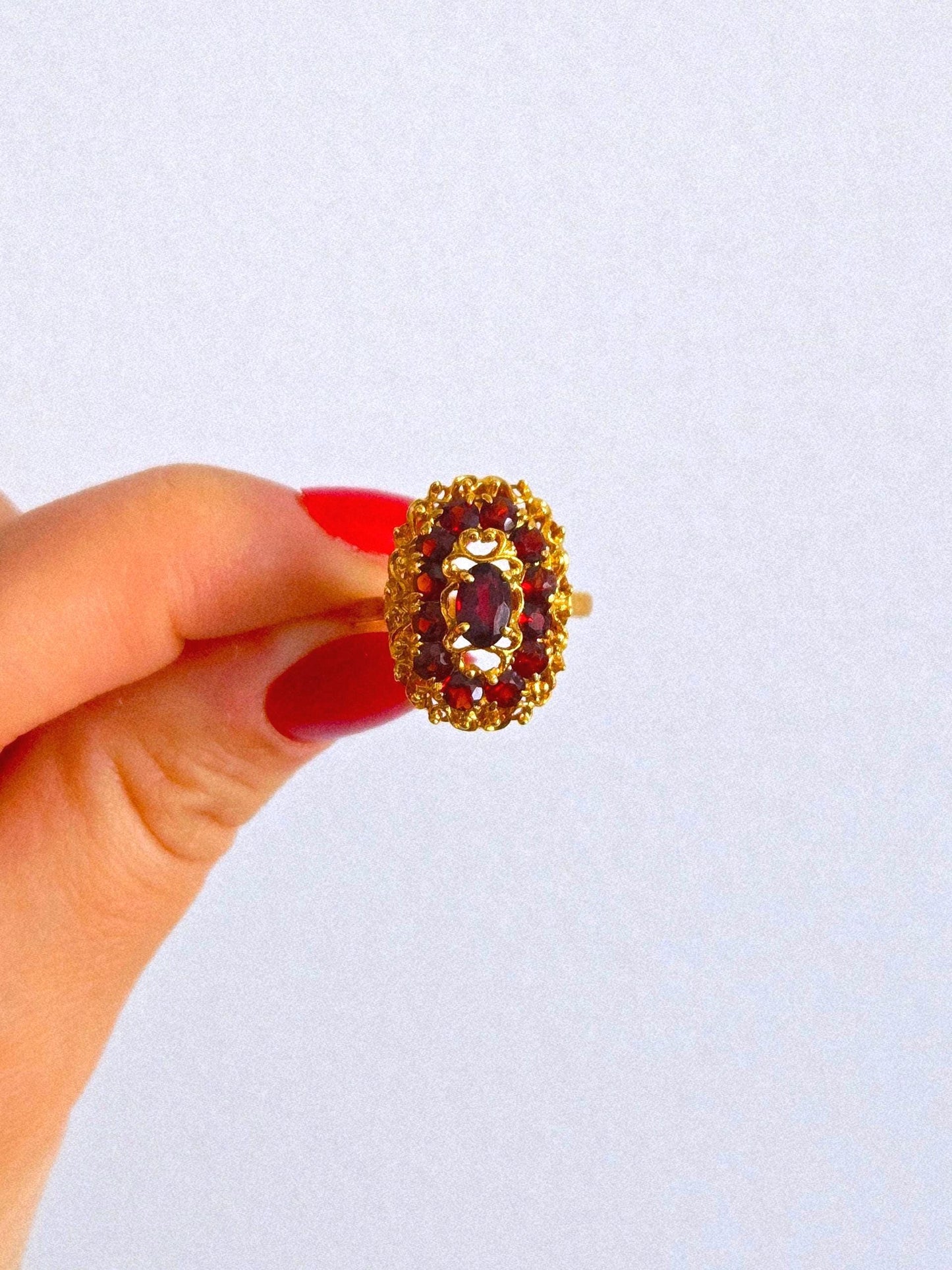 Vintage 18k 750 Gold Garnet Filigree Ring - Size 7.5, Italian Hallmarks