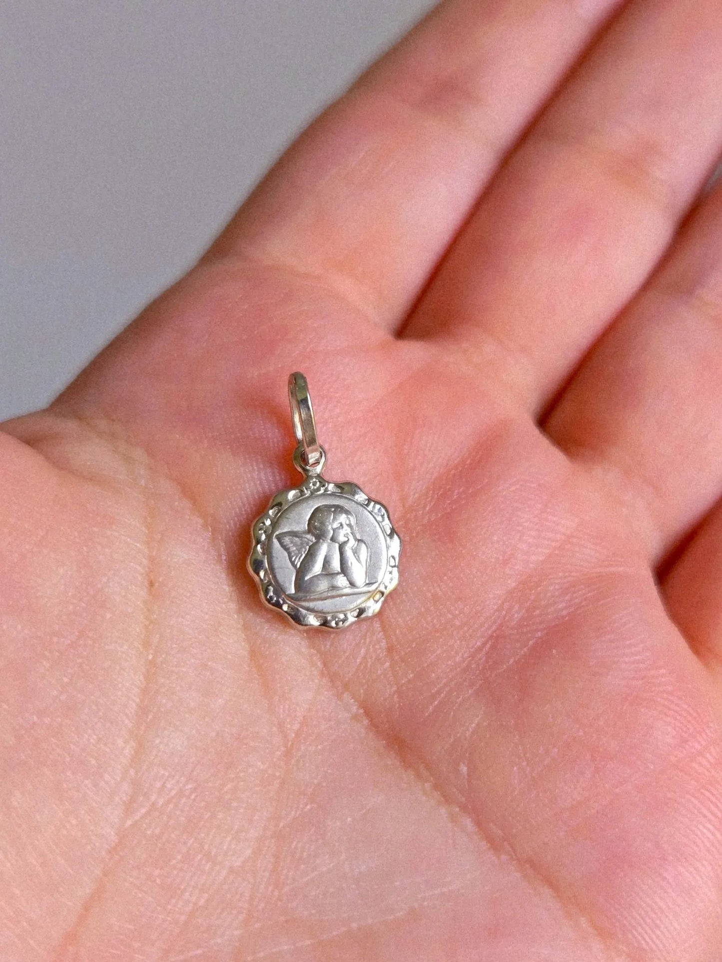 Vintage 14k White Gold Cherub Angel Pendant Charm - Italian Hallmarks