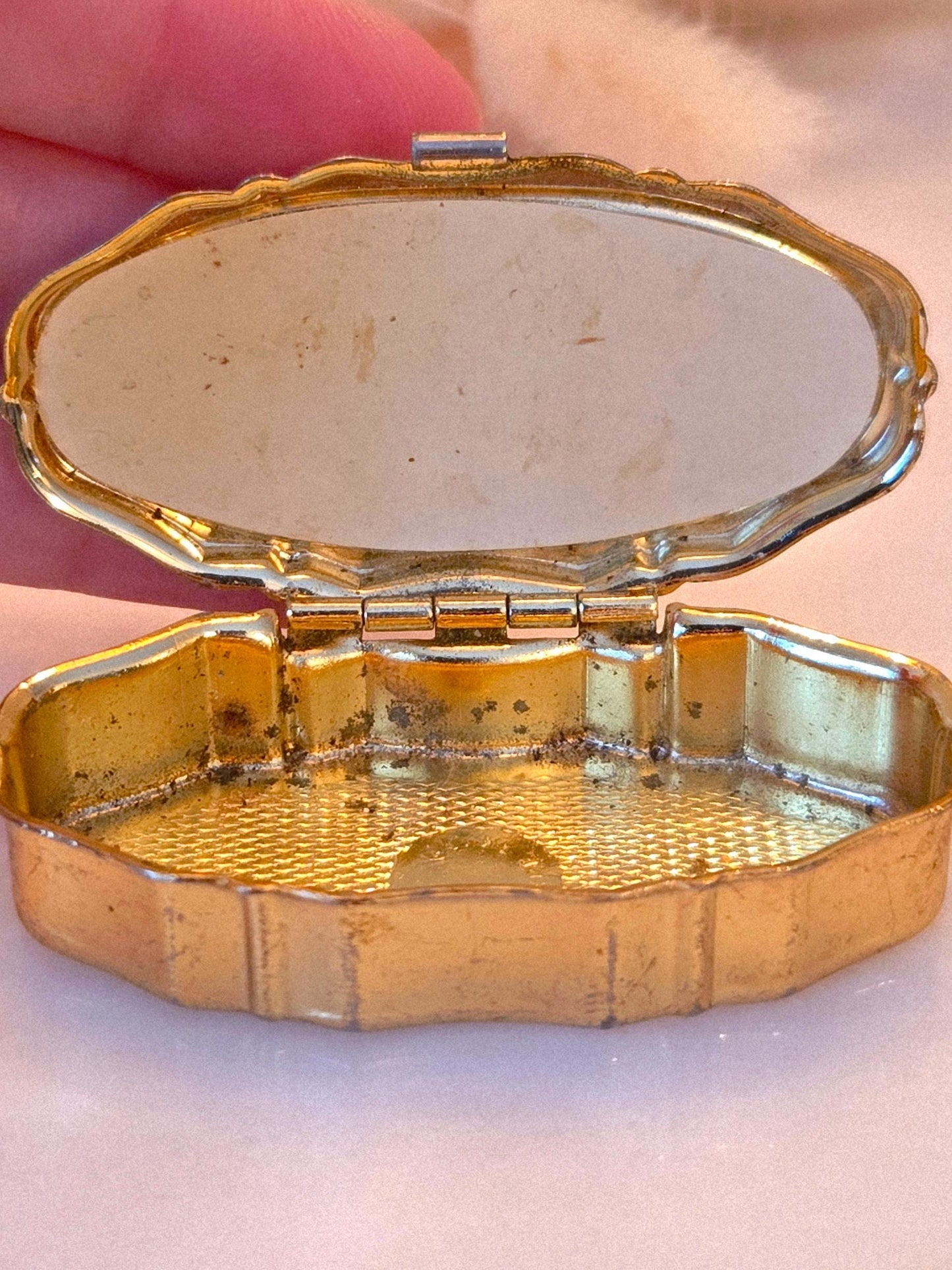 Vintage 1950s Cherub Romantic Trinket Box -  Keepsake Jewelry Box