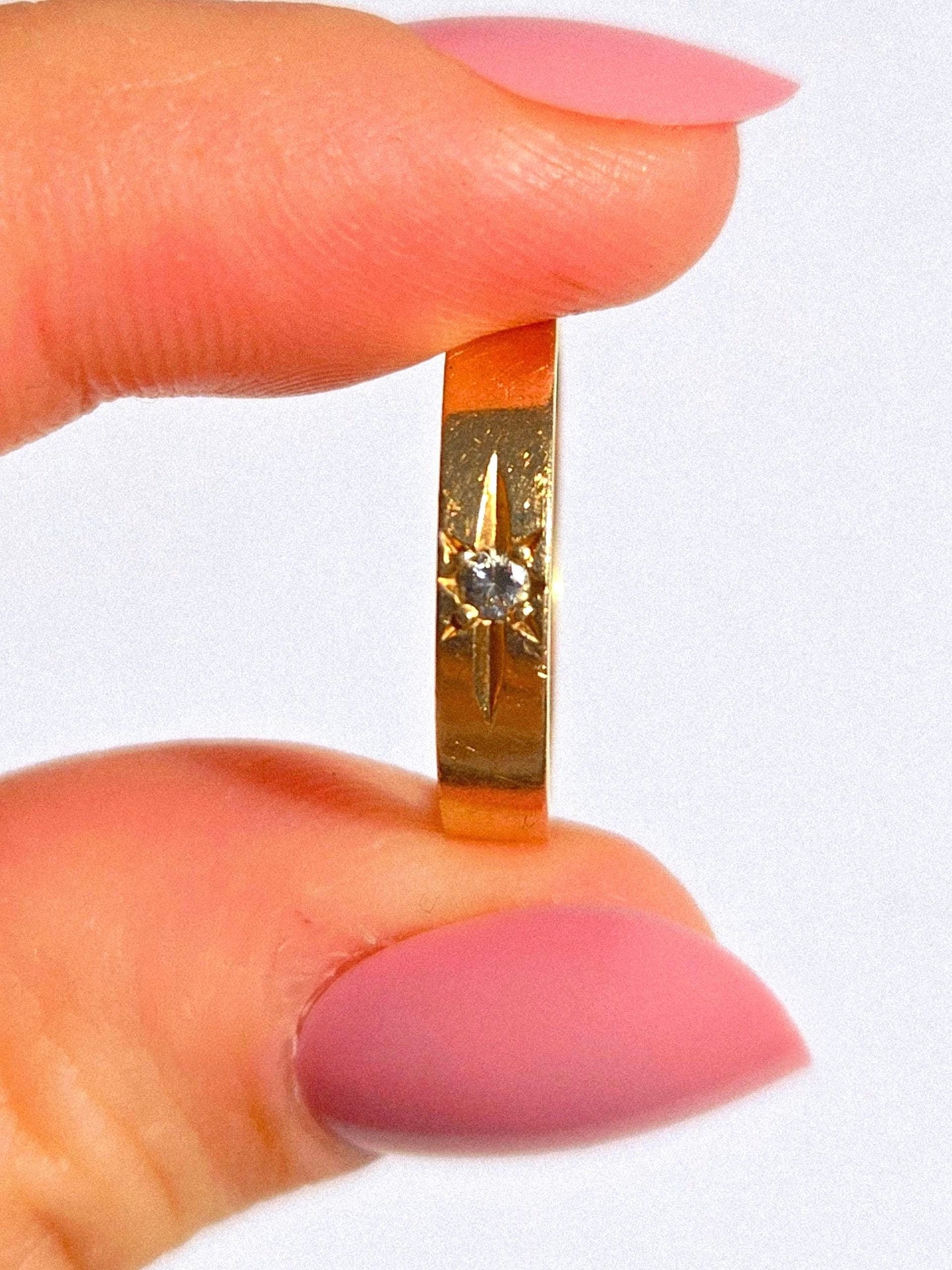 Vintage 14k Gold Band, Single Natural Diamond Ring- Size 6.25  Celestial Starburst