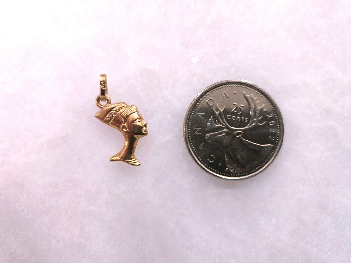 Vintage 18k 750 Gold Queen Nefertiti Pendant - Italian Hallmarks, Egyptian Pharaoh