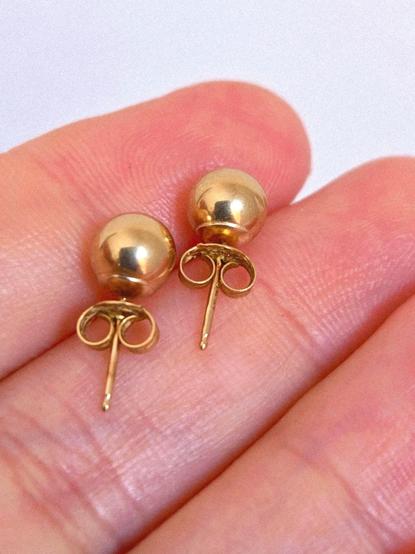 Vintage 10k Gold Circle Ball Stud Earrings