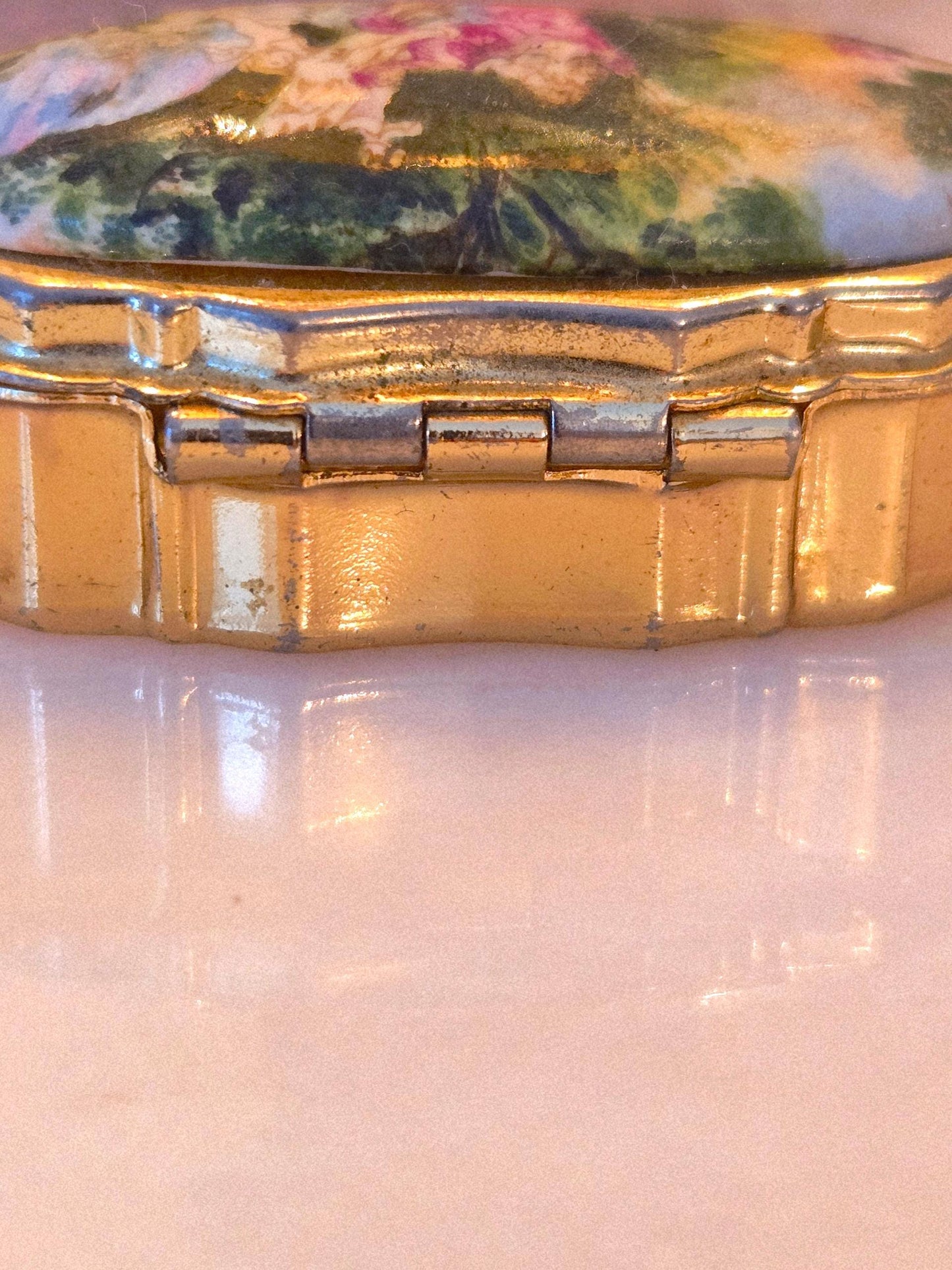 Vintage 1950s Cherub Romantic Trinket Box -  Keepsake Jewelry Box