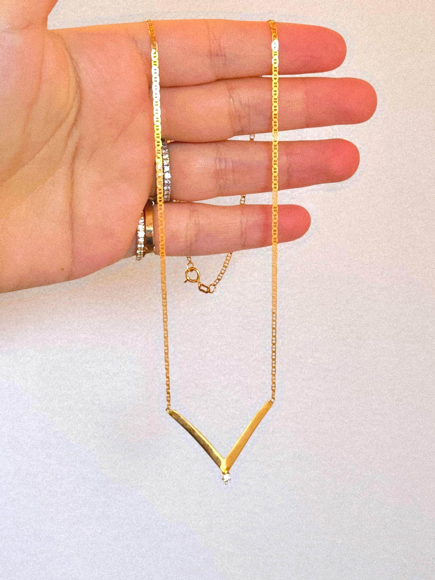 14k Gold Mariner Necklace V Shaped & Diamond Accent - 17.25” Chain