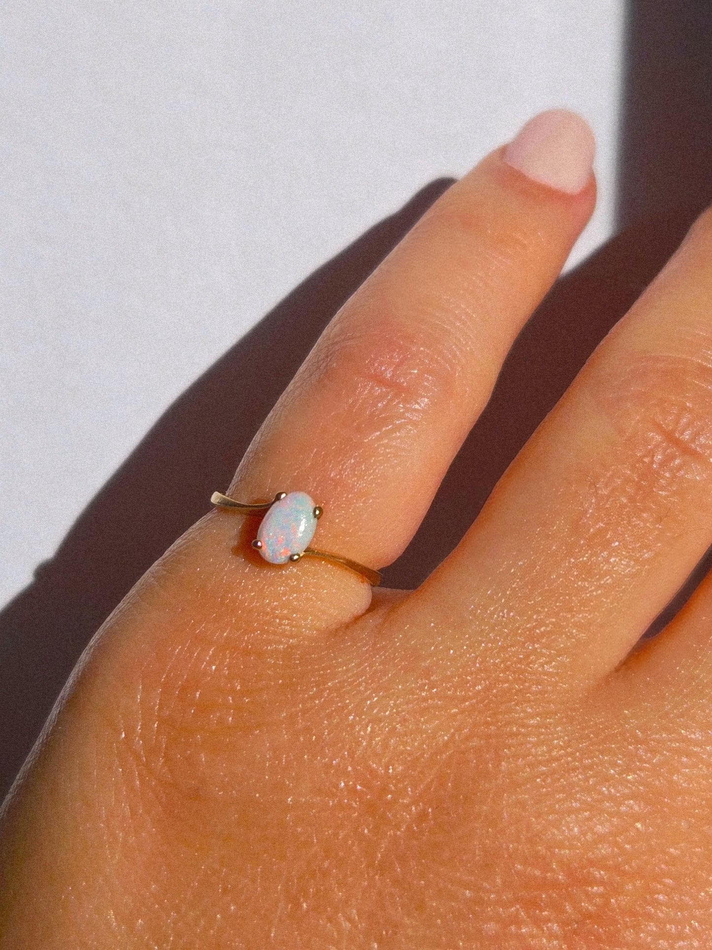 Vintage 10k Gold Opal Pinky Ring - Size 3.50