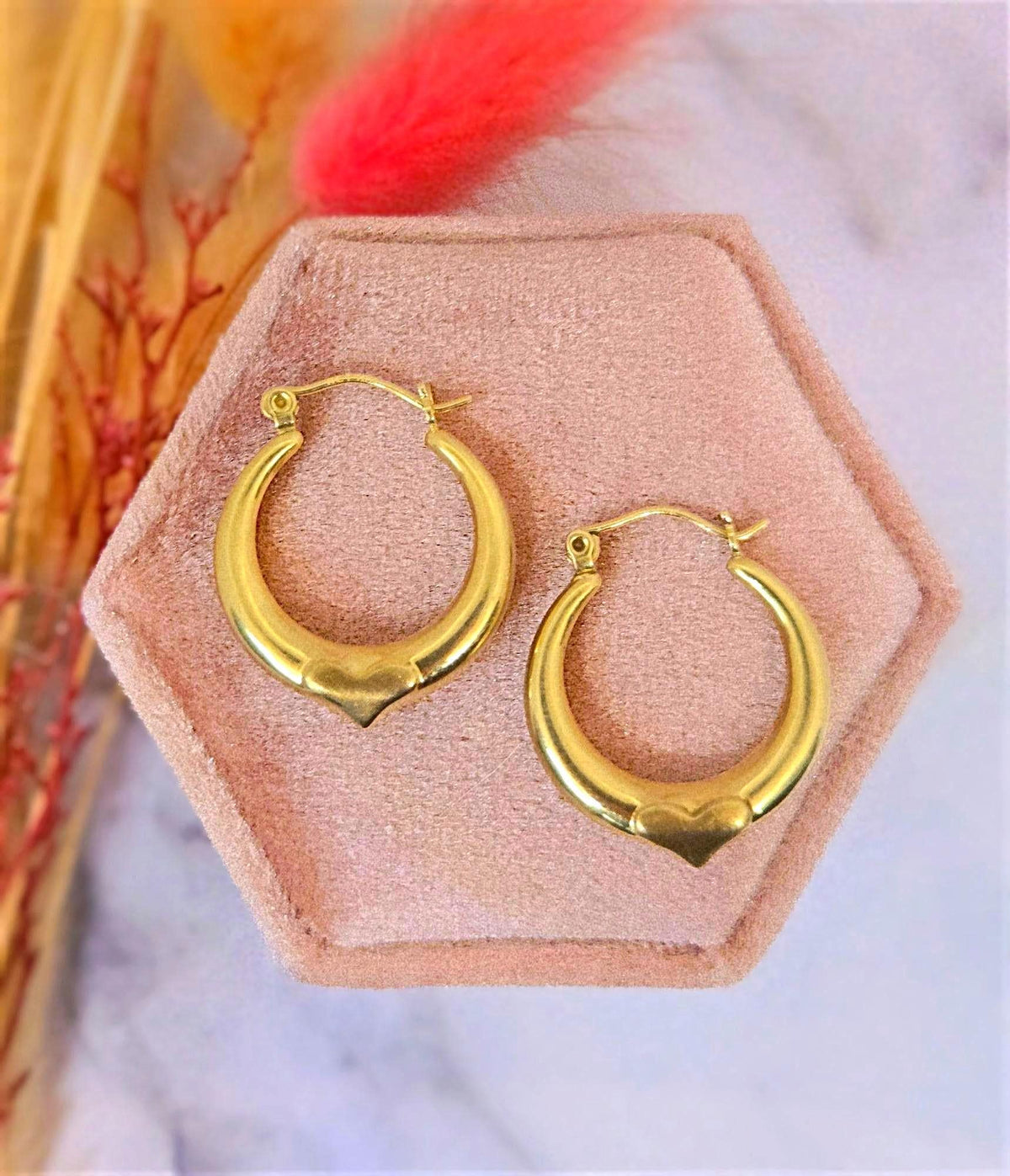 Vintage 10K gold heart hoop earrings with hinged lever back closures