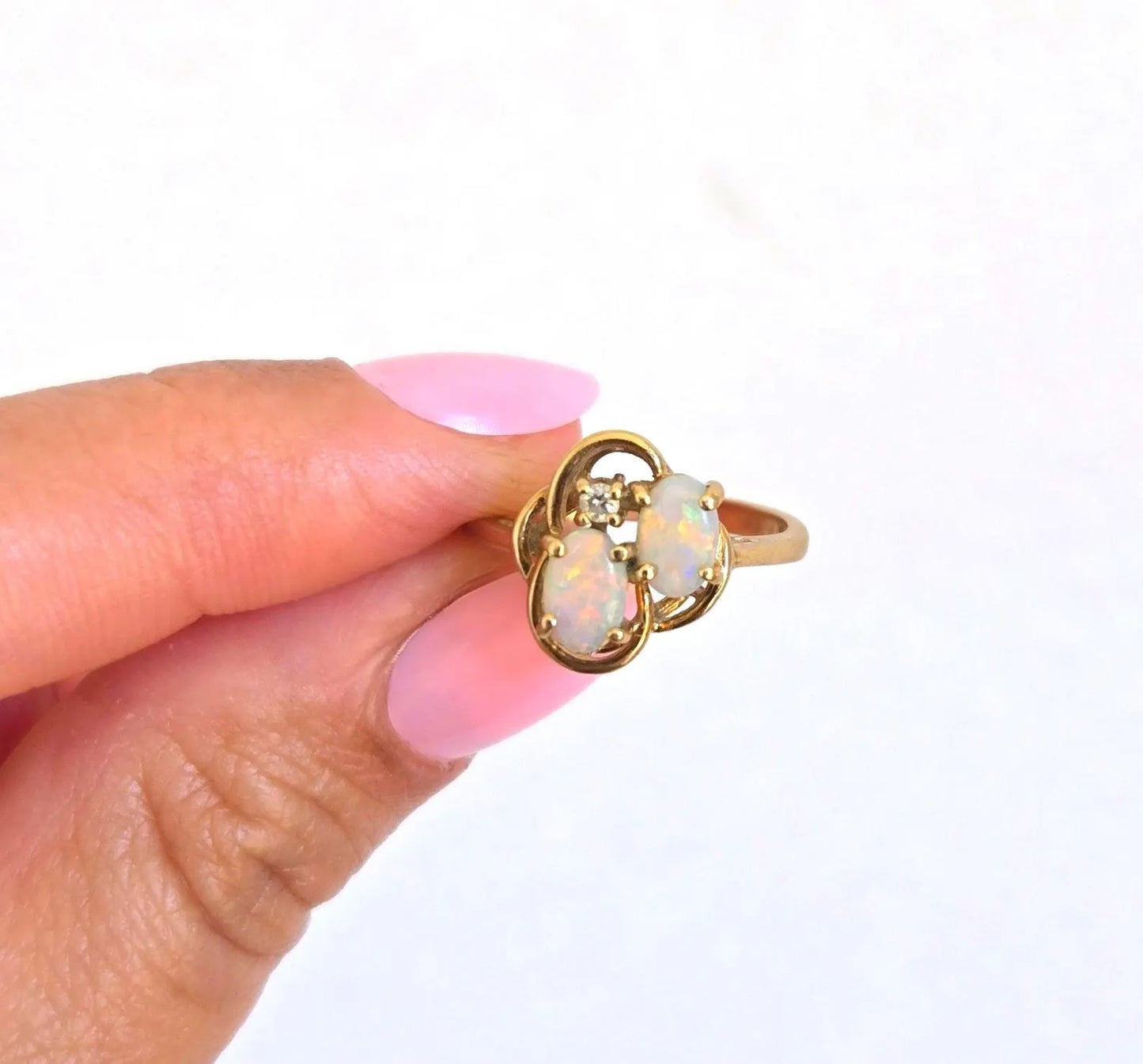 Vintage 14k Gold Opal & Diamond Ring - Size 5.25