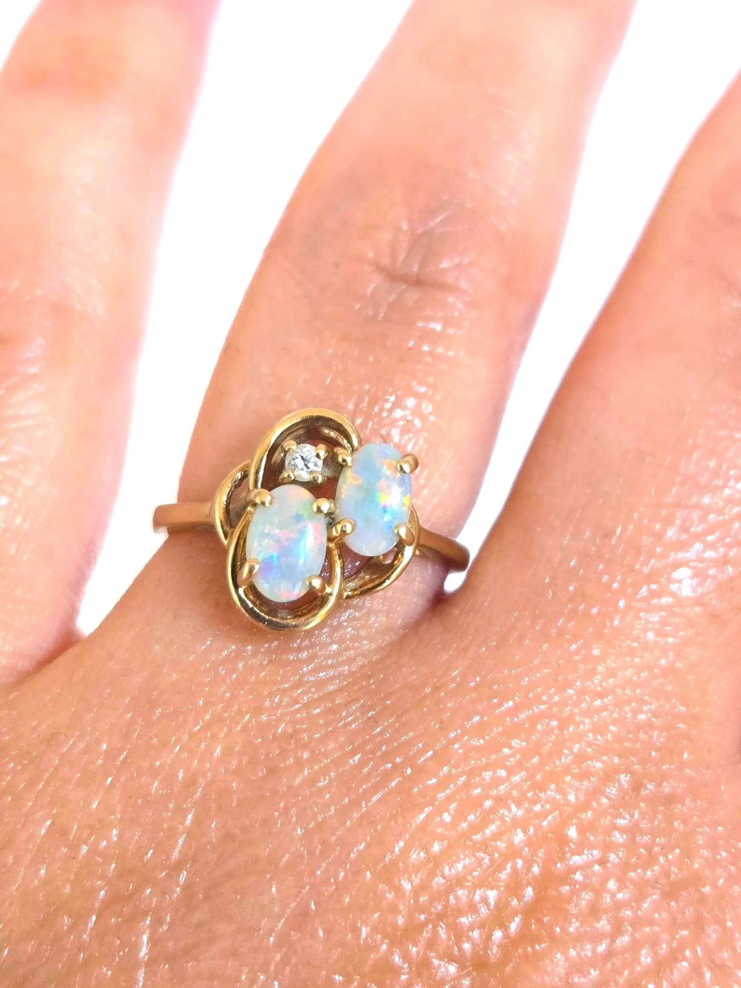 Vintage 14k Gold Opal & Diamond Ring - Size 5.25