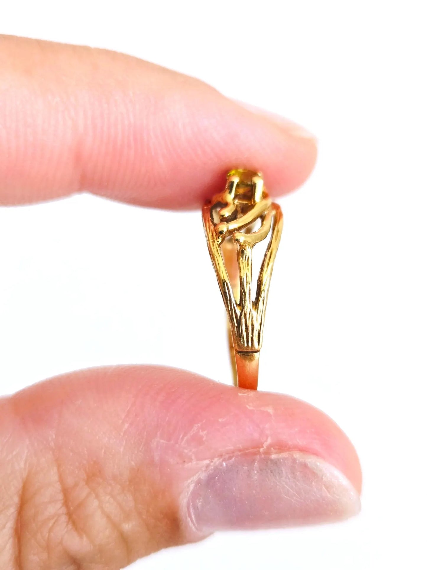 Vintage 10K Gold Peridot Ring - Size 6, August Birthstone