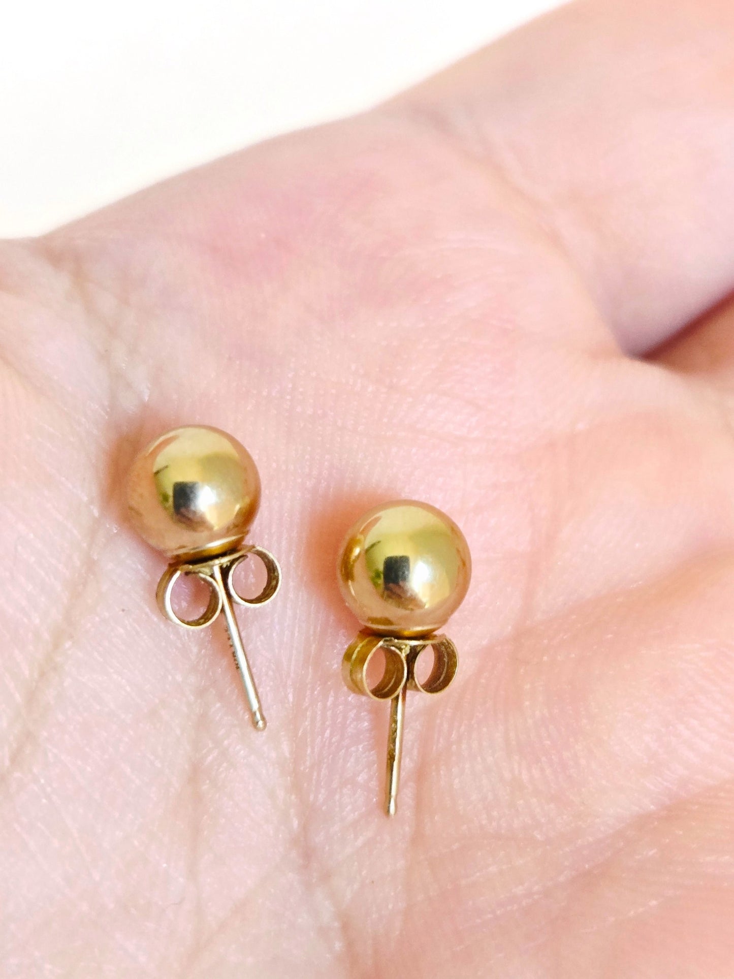 Vintage 10k Gold Circle Ball Stud Earrings